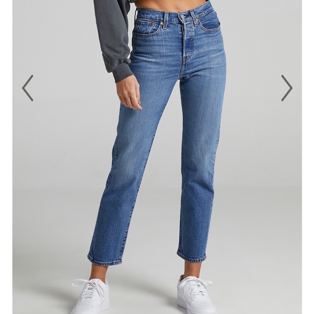 NWT Levi’s Wedgie Straight Premium Denim Jeans - Picture 2 of 9